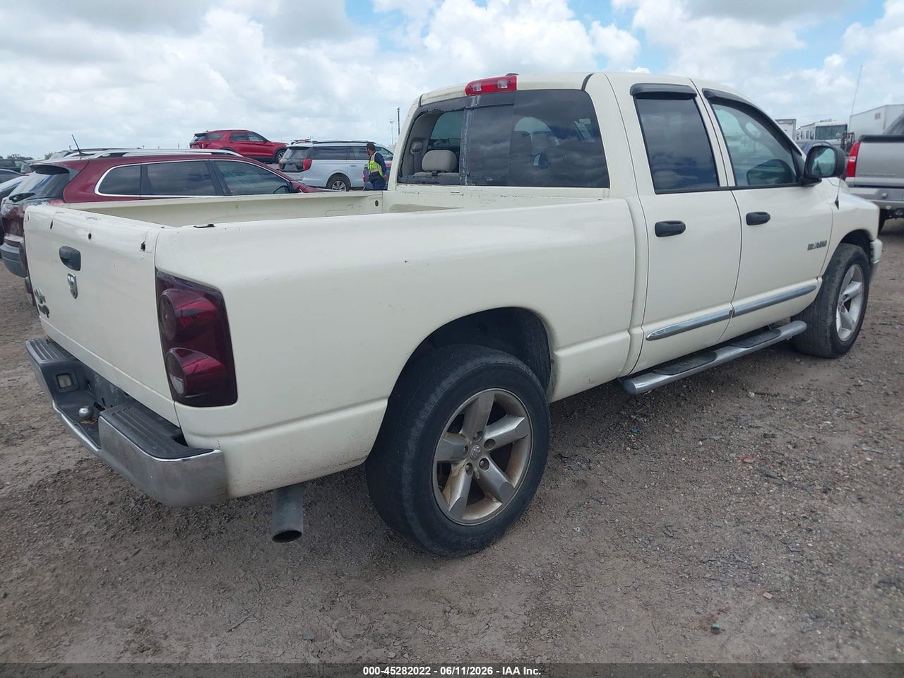 2008 DODGE RAM 1500 SLT · 4/11