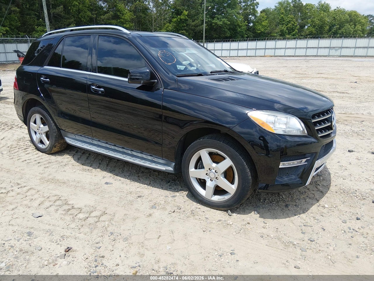 4JGDA5JB8FA****** · 2015 MERCEDES-BENZ ML 350