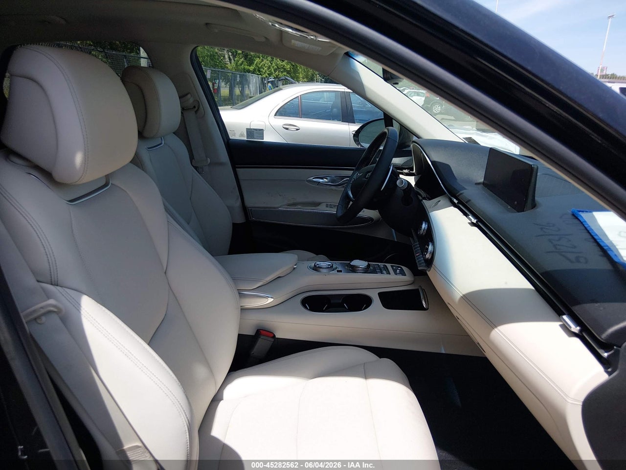 2025 GENESIS GV70 2.5T AWD · 5/11