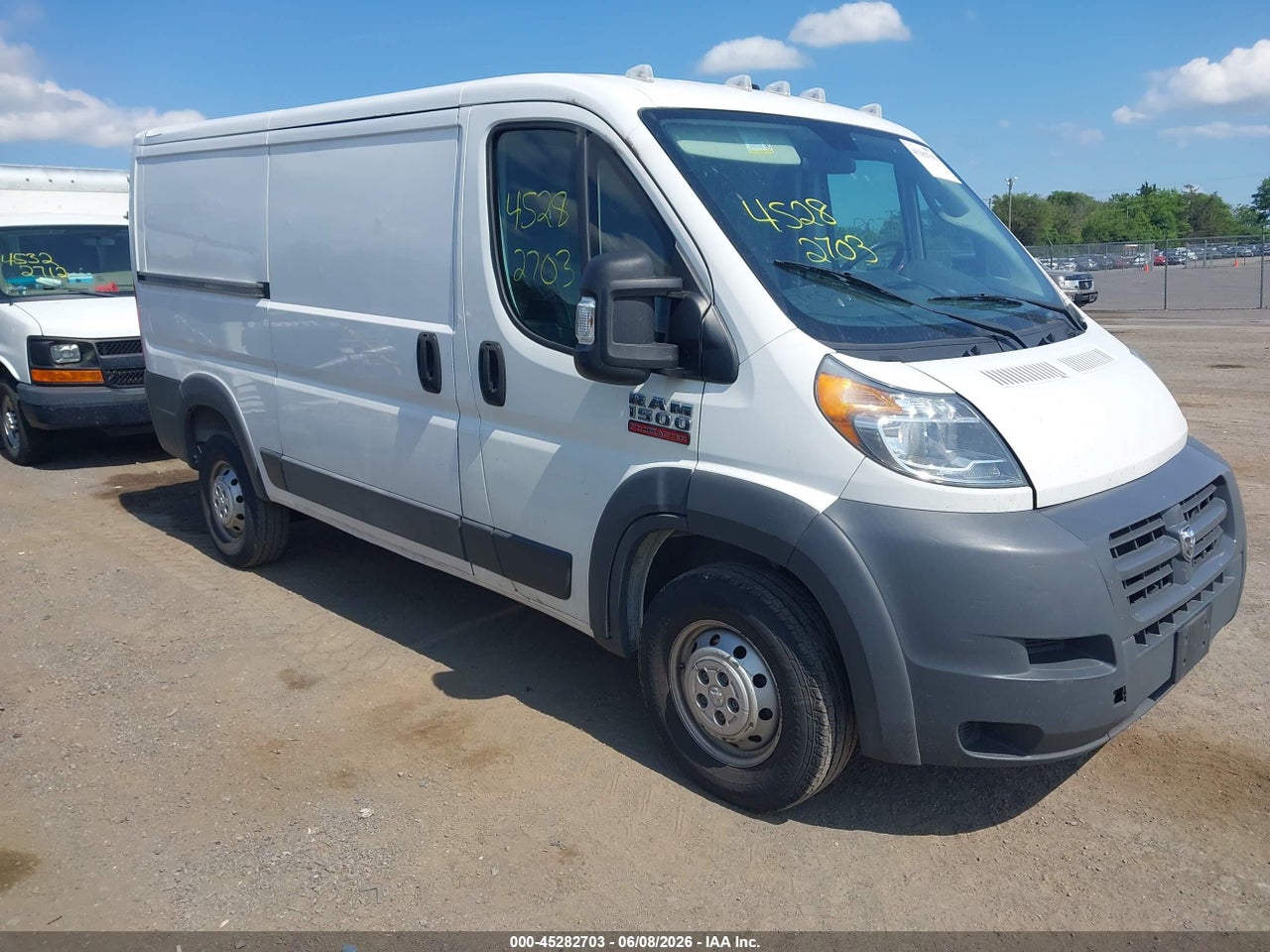 3C6TRVAG4HE****** · 2017 RAM PROMASTER 1500 LOW ROOF 136 WB