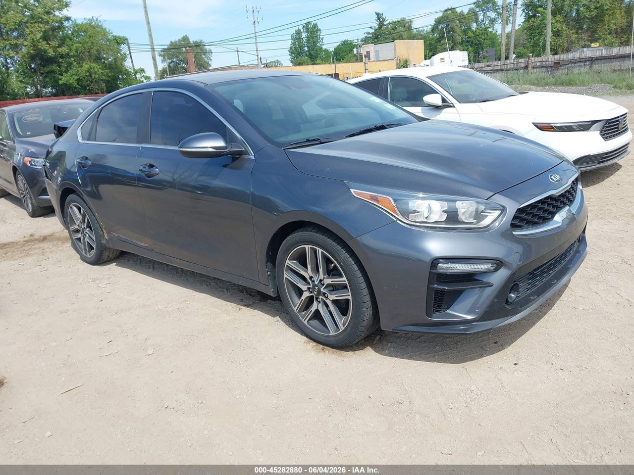 3KPF54AD7KE****** · 2019 KIA FORTE EX