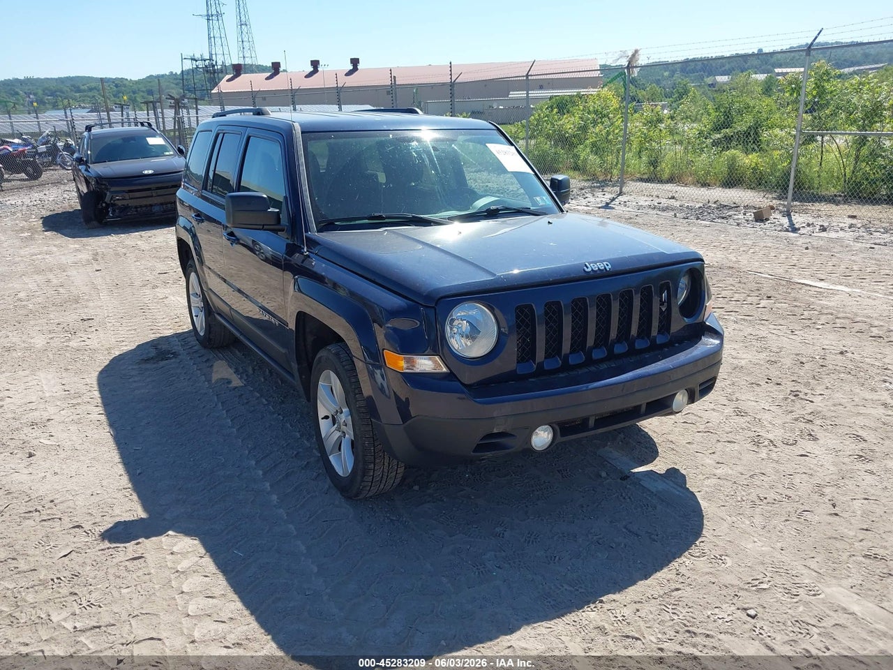 1C4NJRFB1FD****** · 2015 JEEP PATRIOT LATITUDE