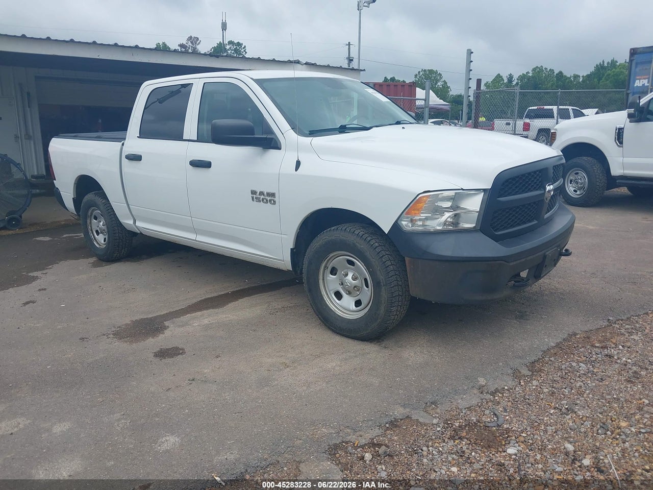 1C6RR7KG5HS****** · 2017 RAM 1500 TRADESMAN  4X4 5'7 BOX