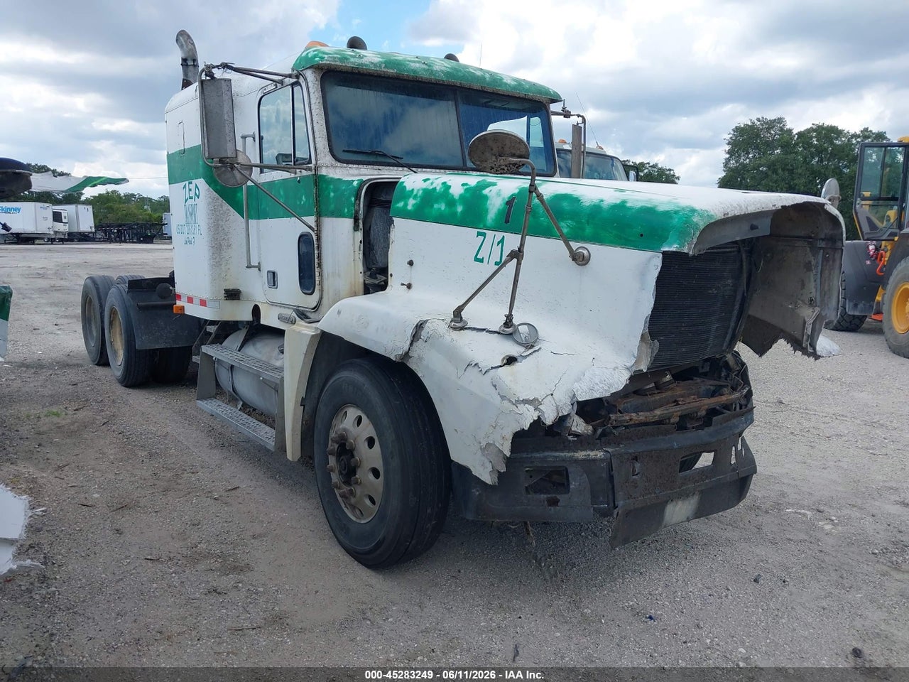 1FUYDPYB7VP****** · 1997 FREIGHTLINER CONVENTIONAL FLD120