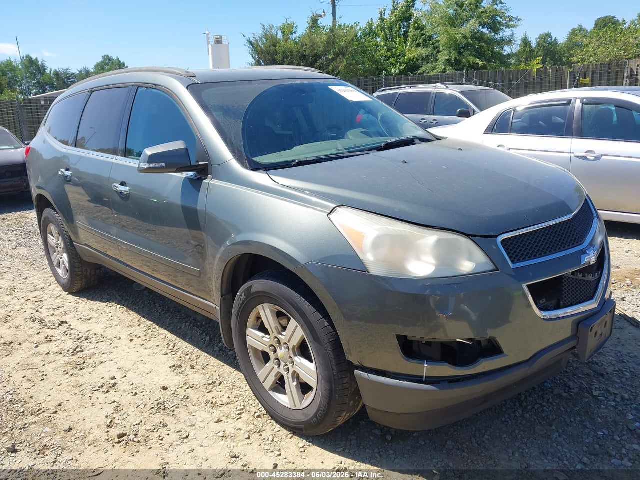 1GNKRGED2BJ****** · 2011 CHEVROLET TRAVERSE 1LT
