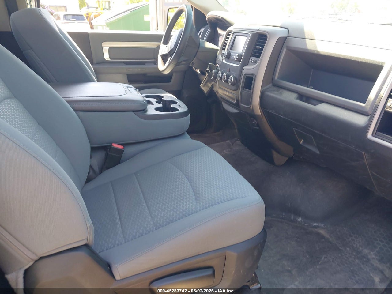 2019 RAM 1500 CLASSIC TRADESMAN  4X2 8' BOX · 5/11