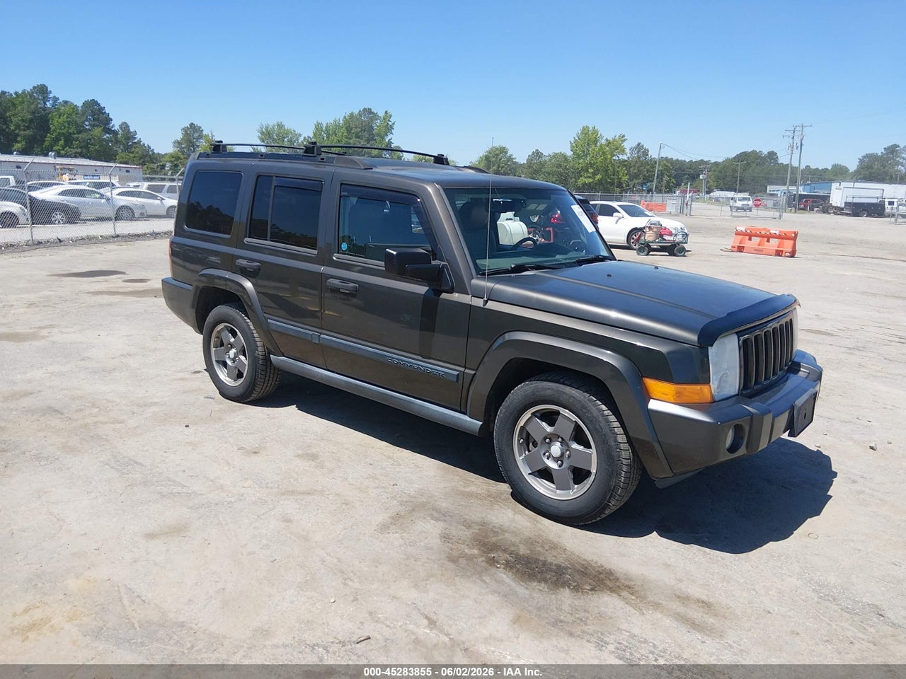 1J8HG48K16C****** · 2006 JEEP COMMANDER
