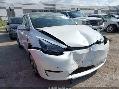 2024 TESLA MODEL Y LONG RANGE SINGLE MOTOR REAR-WHEEL DRIVE/RWD