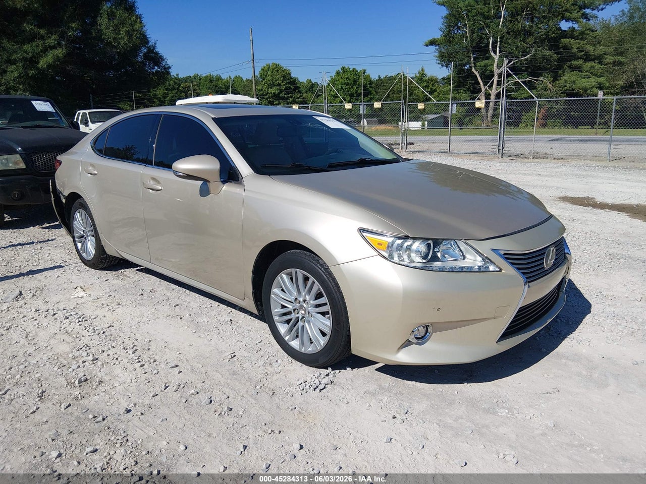 JTHBK1GG1F2****** · 2015 LEXUS ES 350