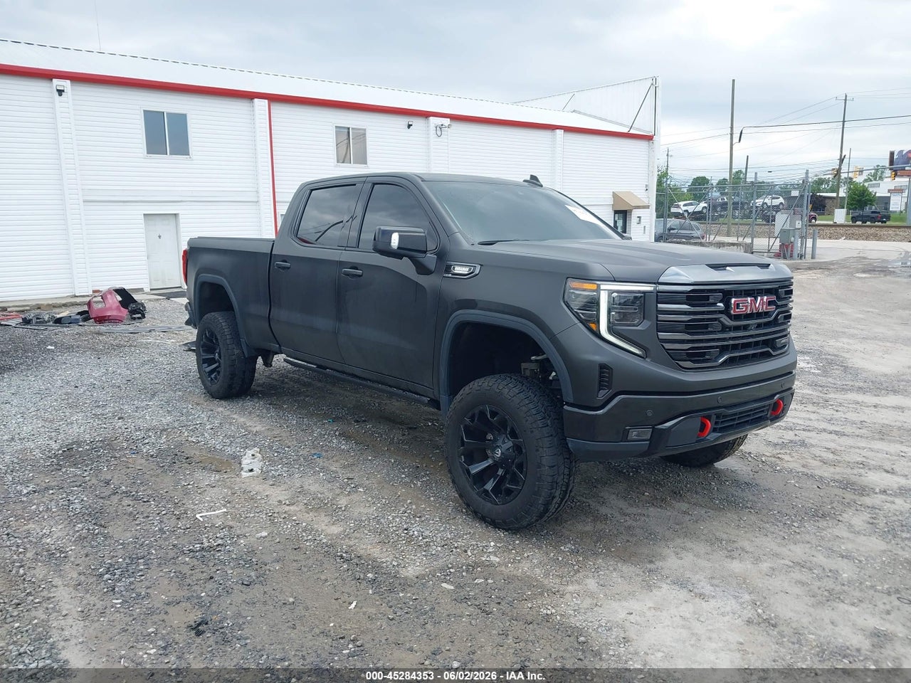 3GTUUEE89PG****** · 2023 GMC SIERRA 1500 AT4