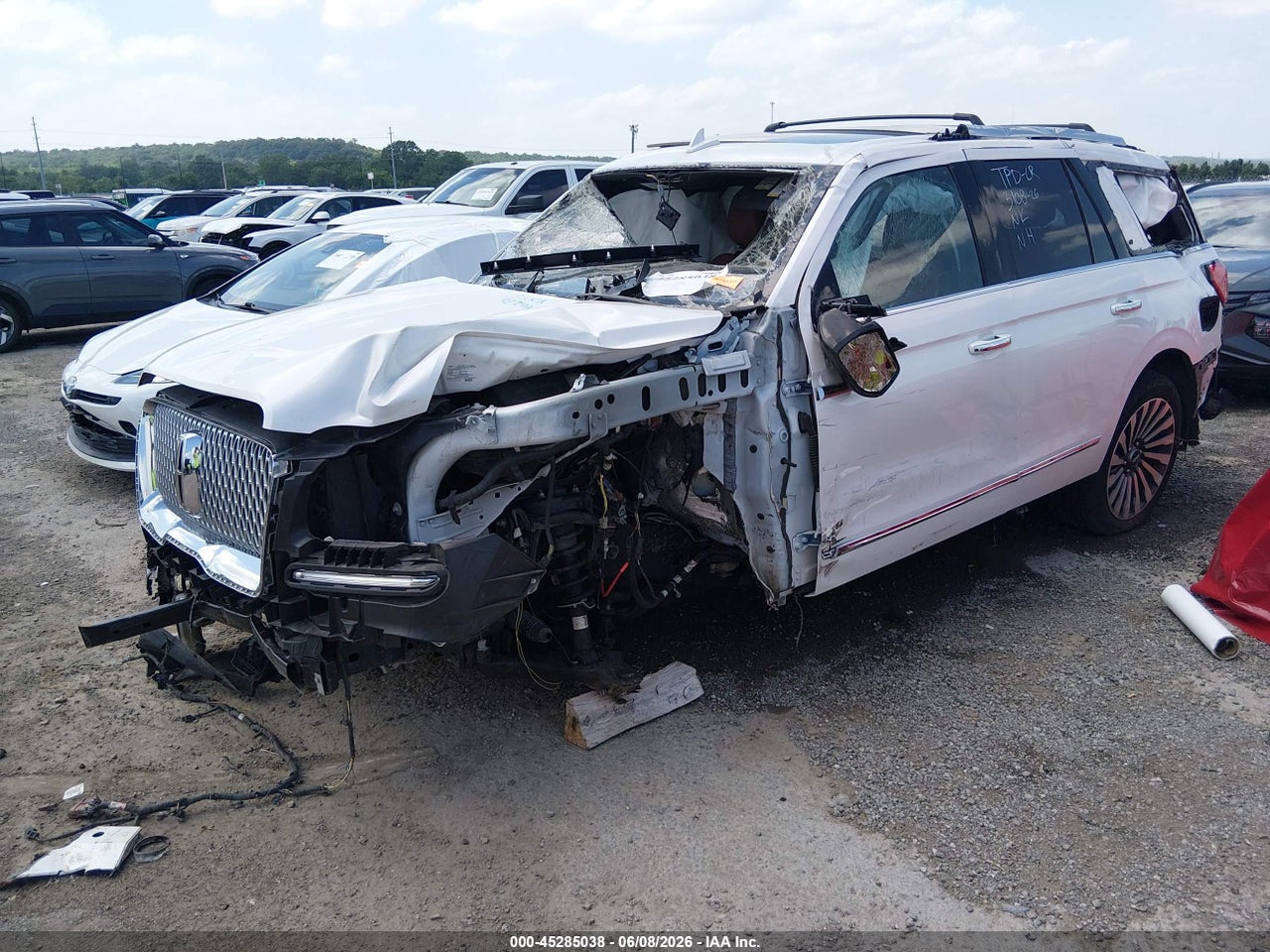 2019 LINCOLN NAVIGATOR RESERVE · 2/10