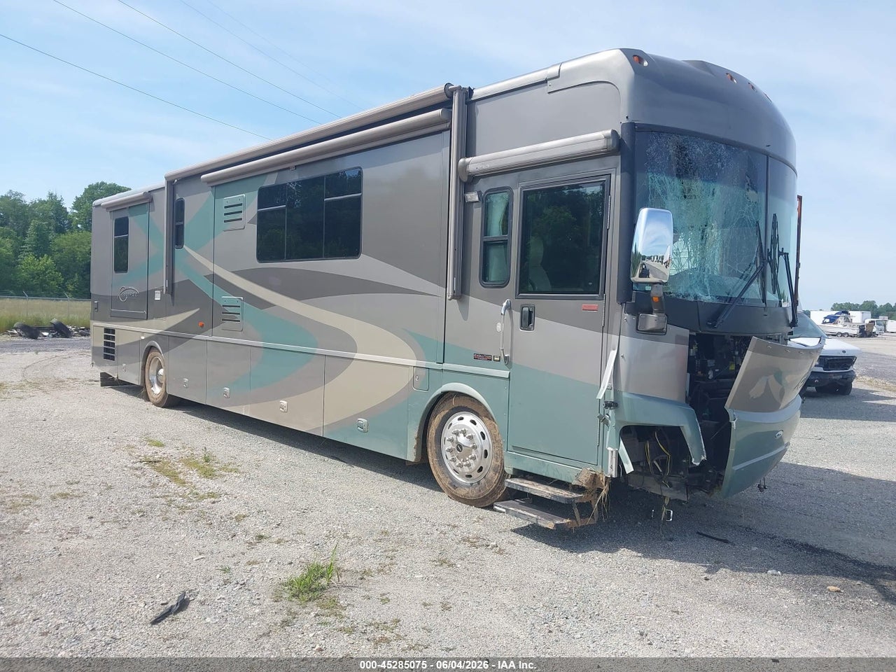 4UZACKCY37C****** · 2007 FREIGHTLINER CHASSIS X LINE MOTOR HOME
