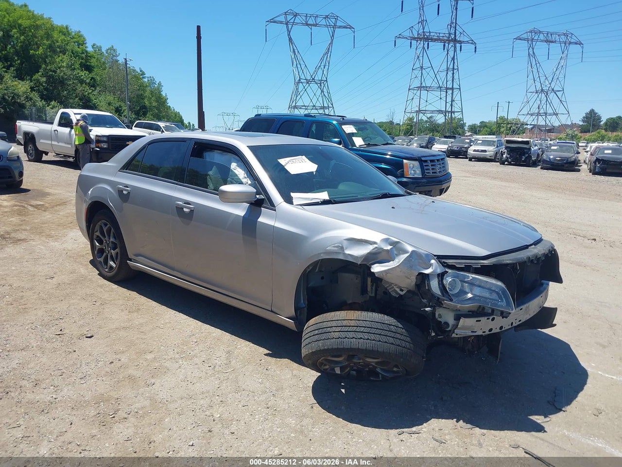 2C3CCAGG4JH****** · 2018 CHRYSLER 300