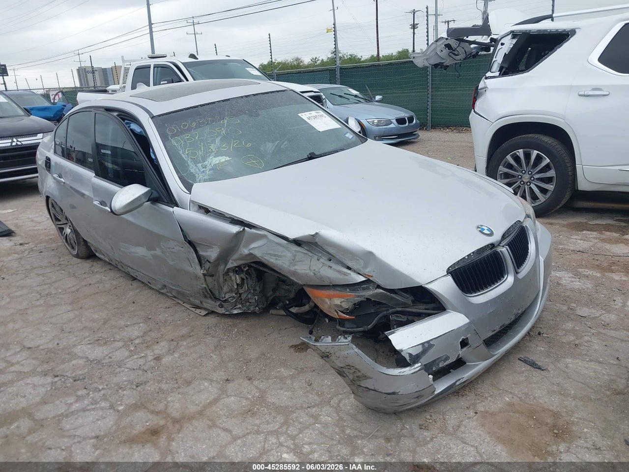 WBAVC93537K****** · 2007 BMW 328XI