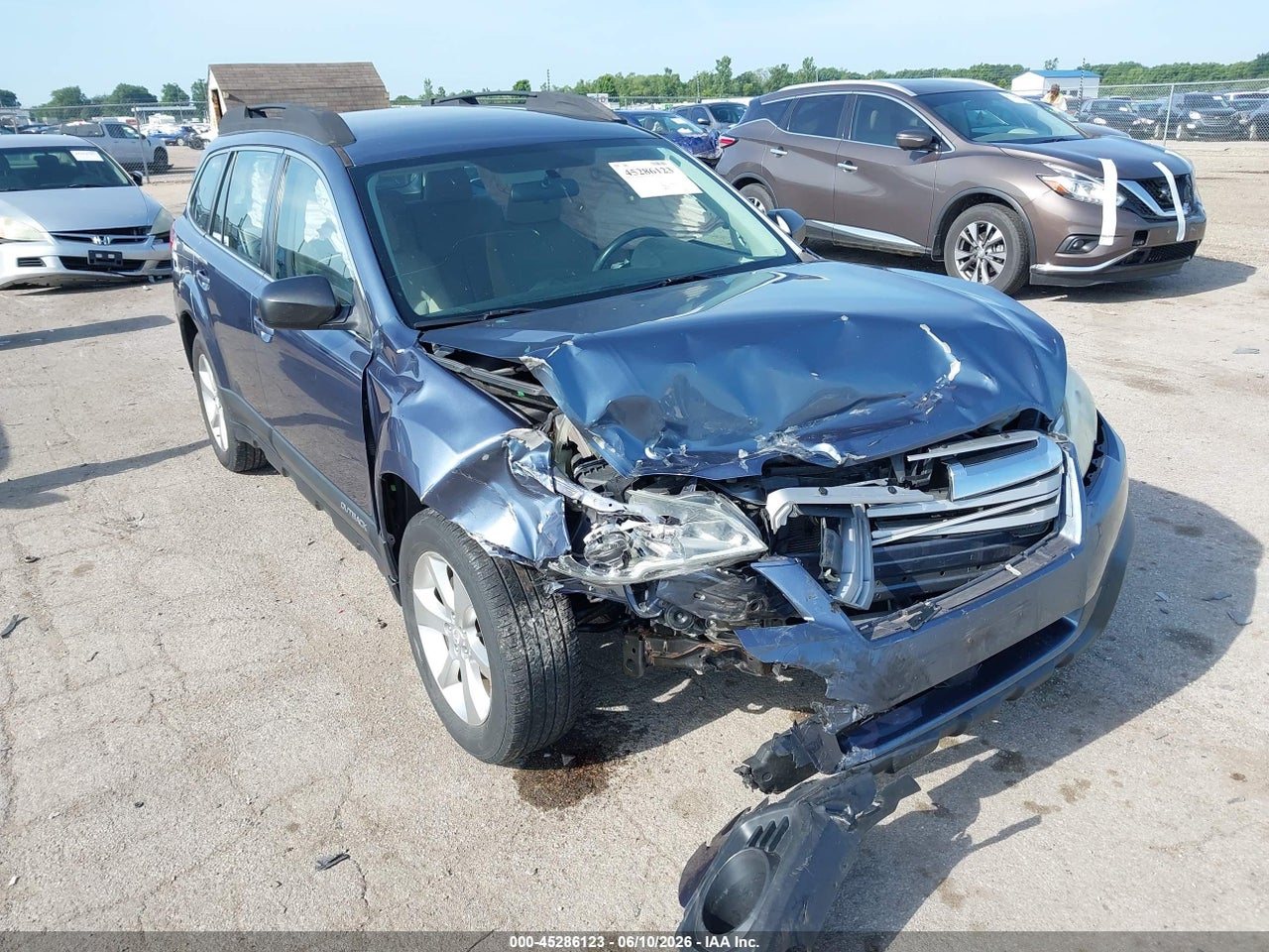 4S4BRCAC7E3****** · 2014 SUBARU OUTBACK 2.5I