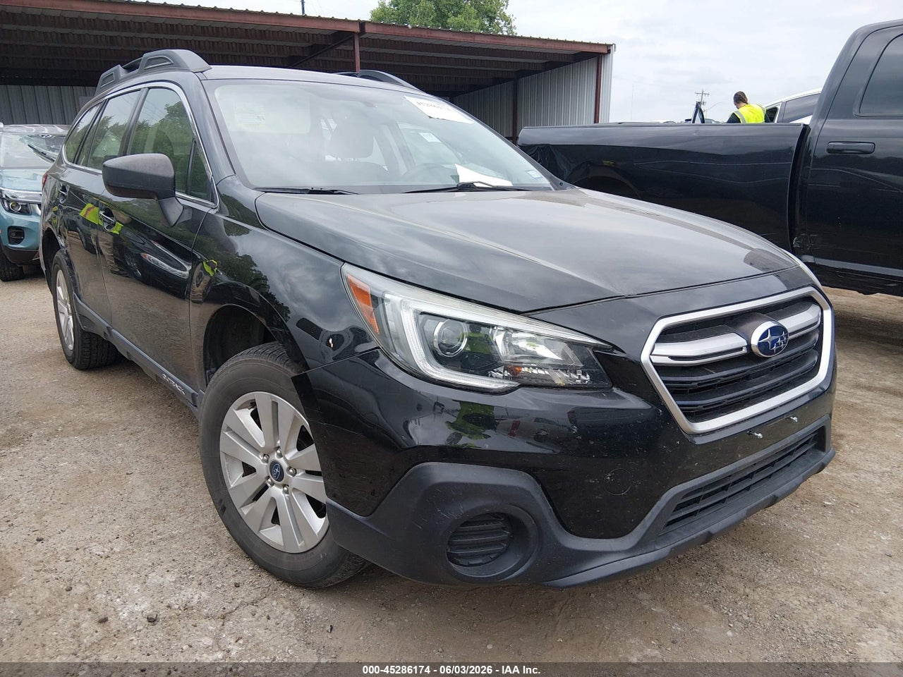 4S4BSAAC5J3****** · 2018 SUBARU OUTBACK 2.5I