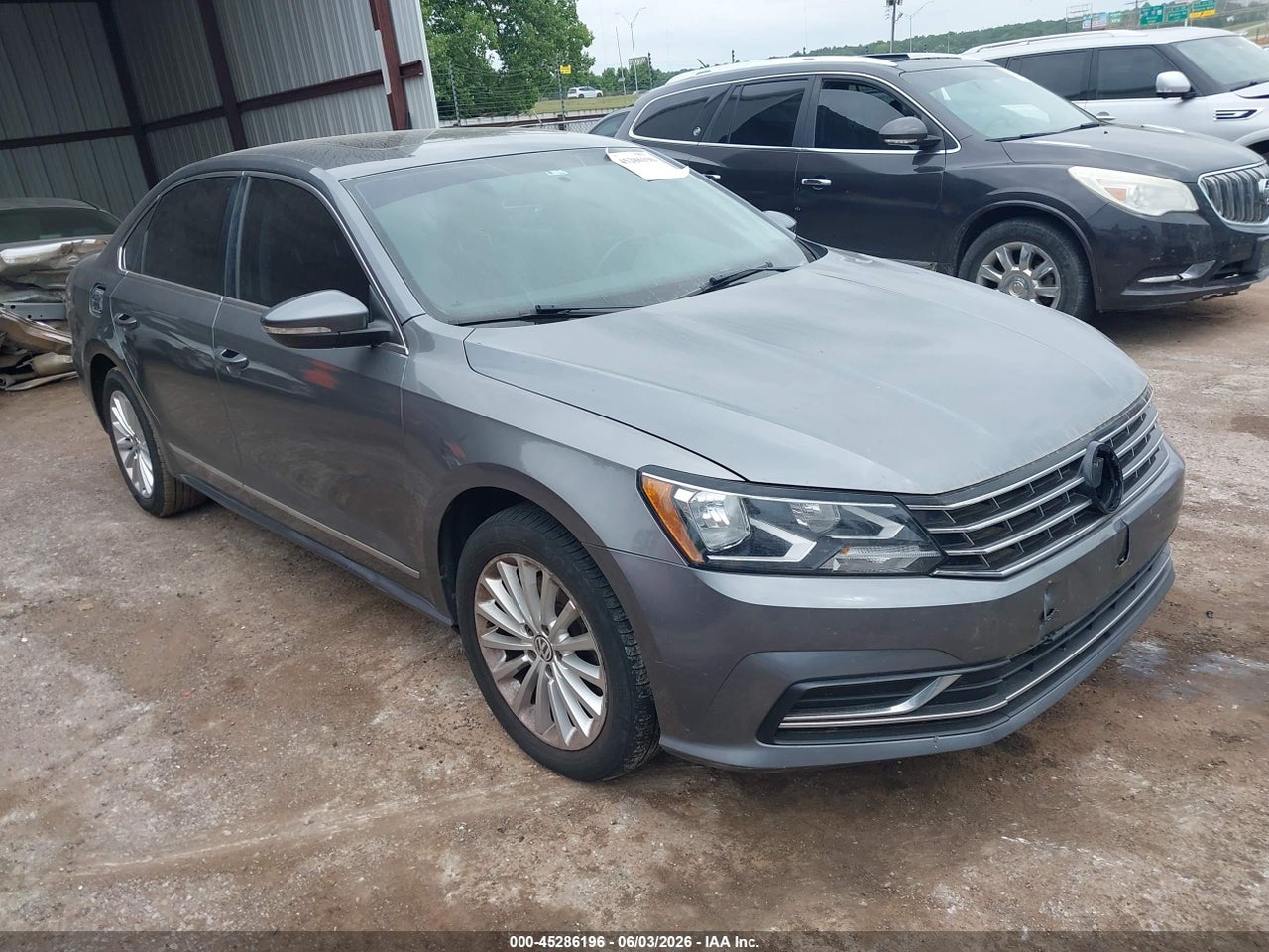 1VWBS7A34GC****** · 2016 VOLKSWAGEN PASSAT 1.8T SE