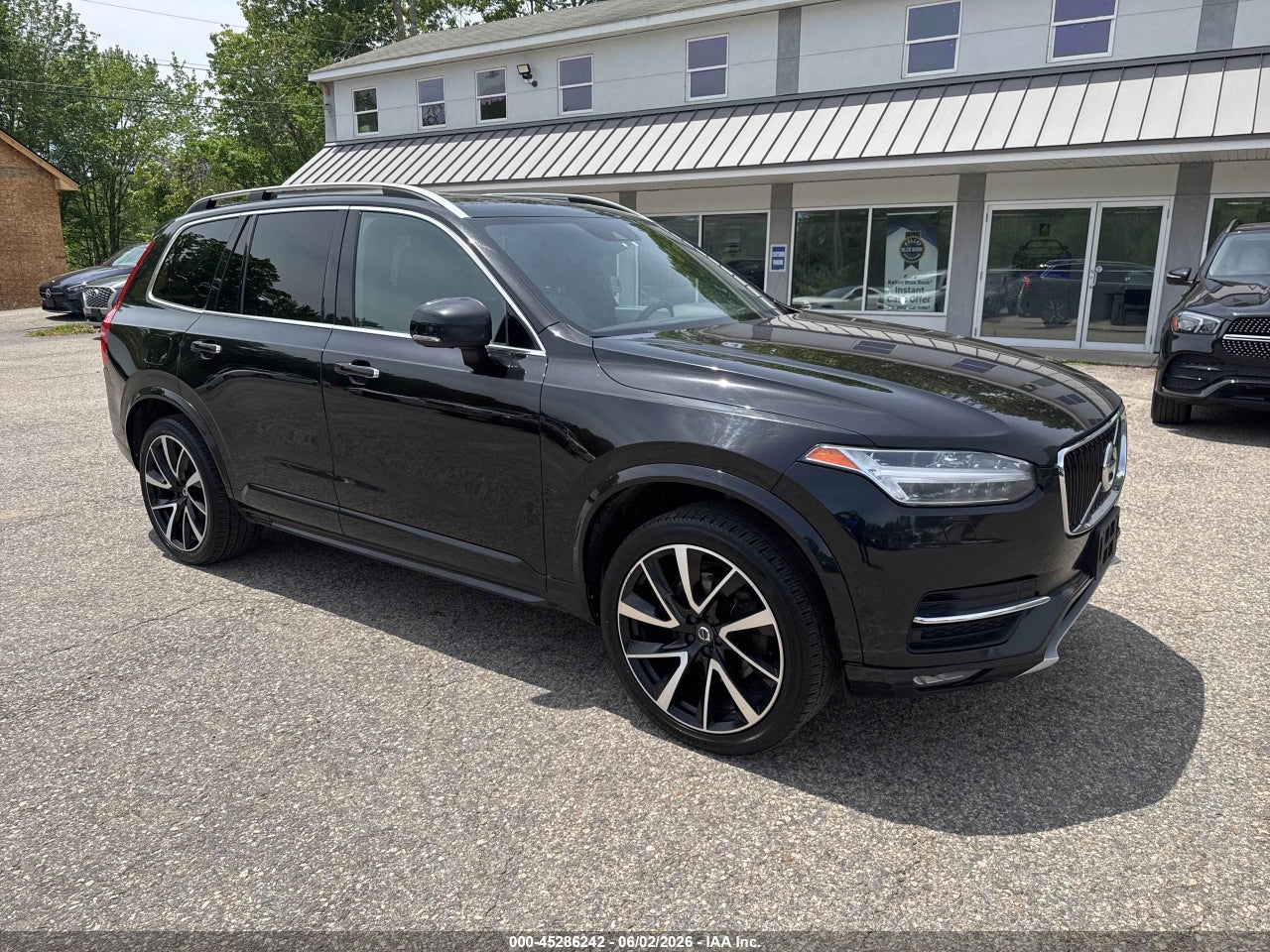 YV4A22PKXJ1****** · 2018 VOLVO XC90 T6 MOMENTUM