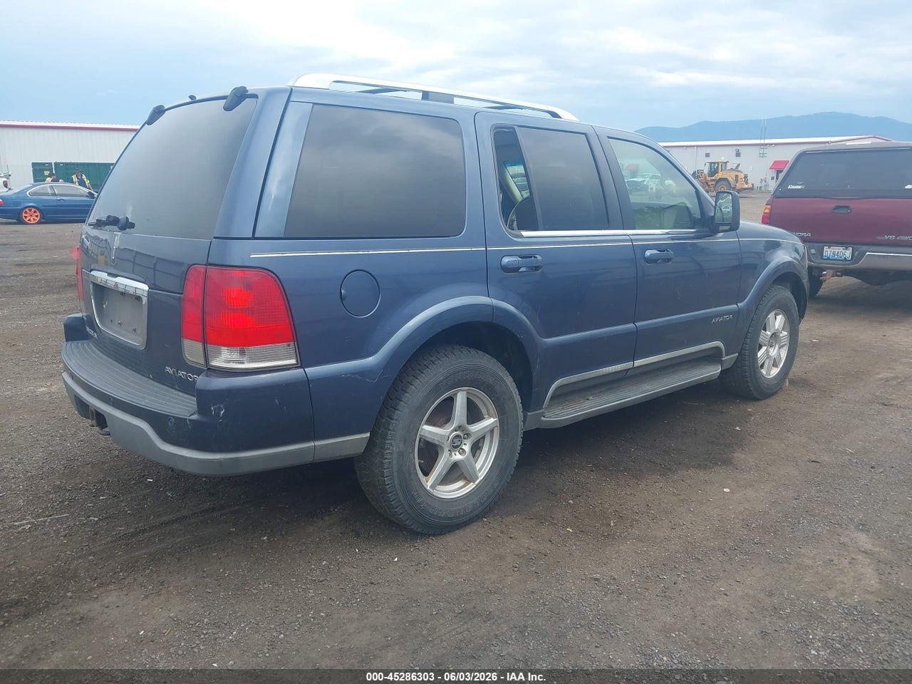 2003 LINCOLN AVIATOR · 4/11