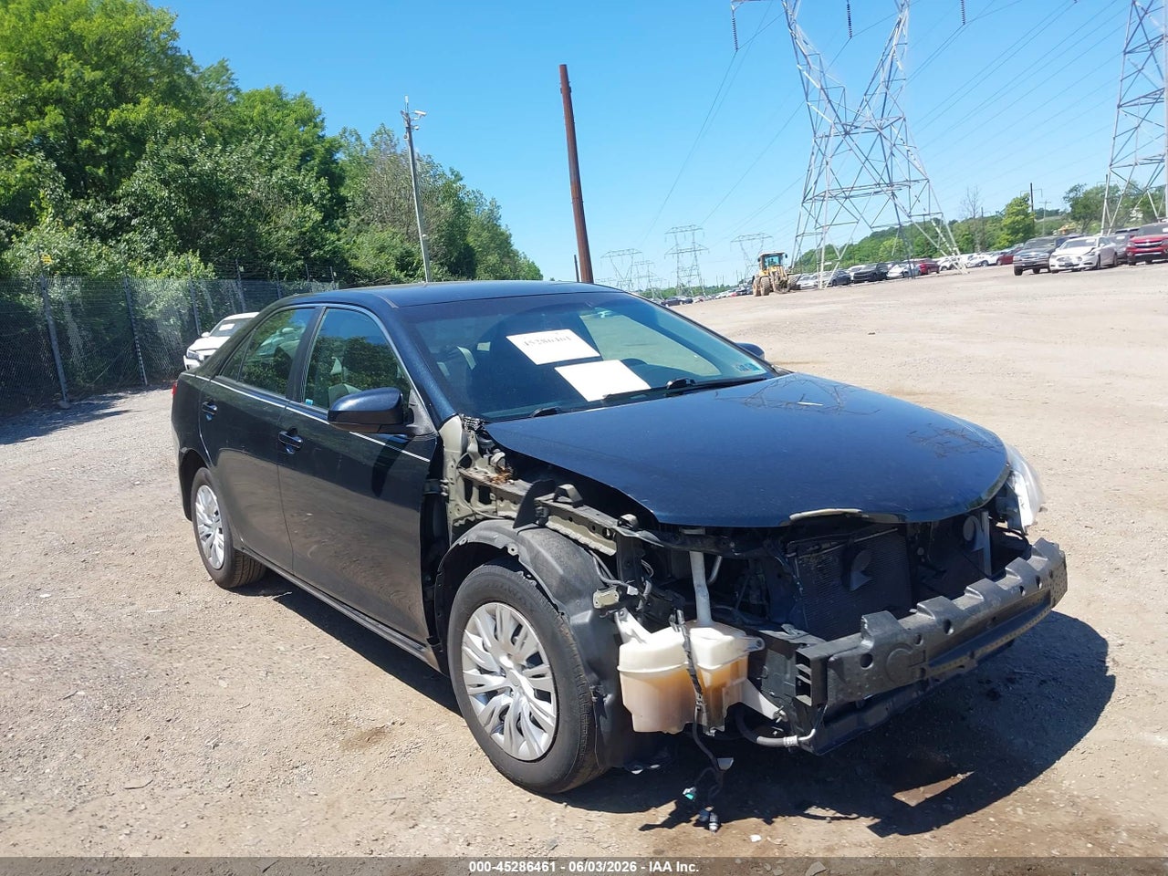 4T1BF1FK3EU****** · 2014 TOYOTA CAMRY LE