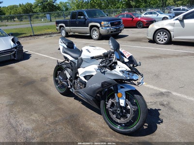 JKBZXJH15MA****** · 2021 KAWASAKI ZX636 K