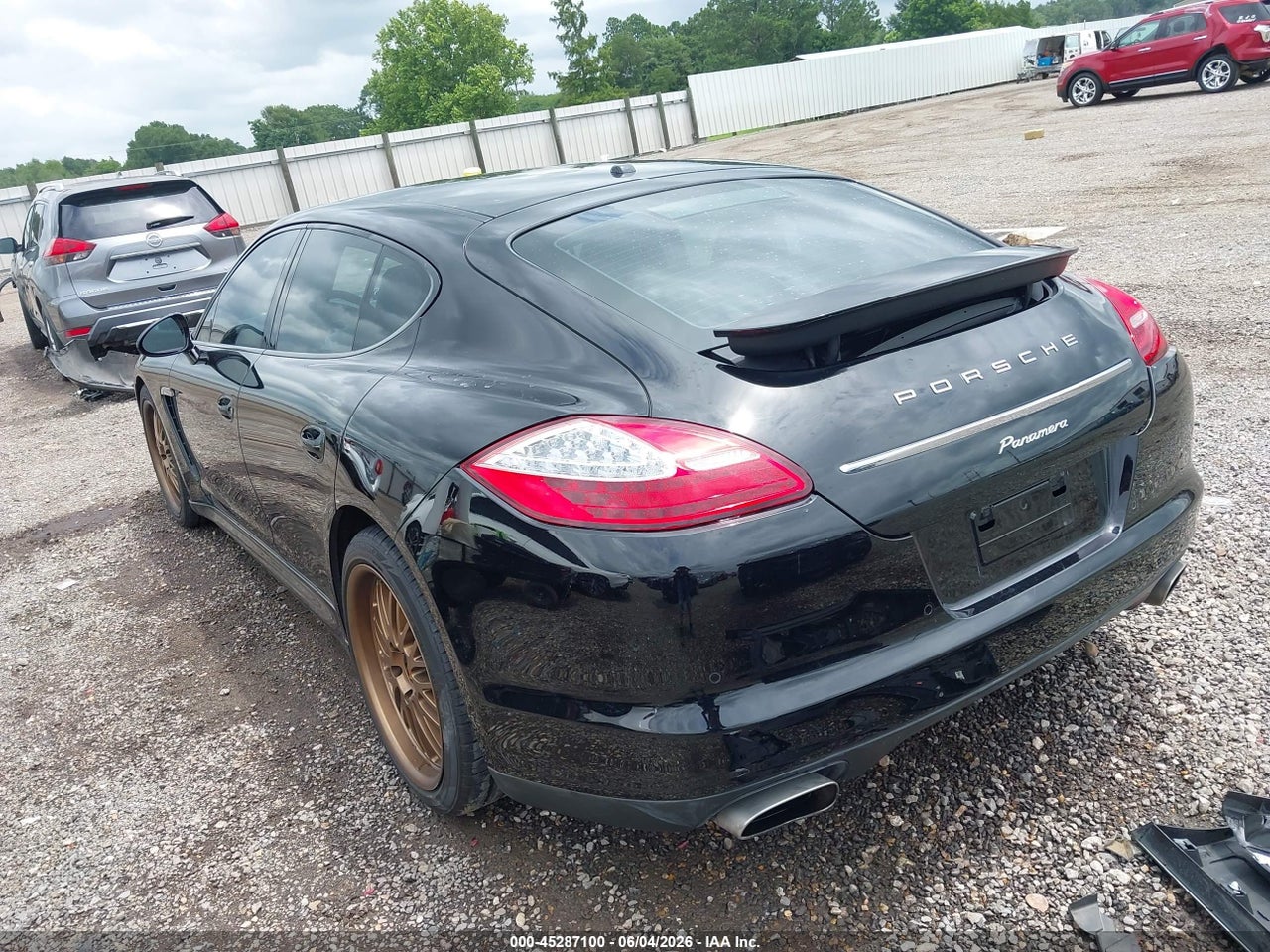 2013 PORSCHE PANAMERA · 3/11
