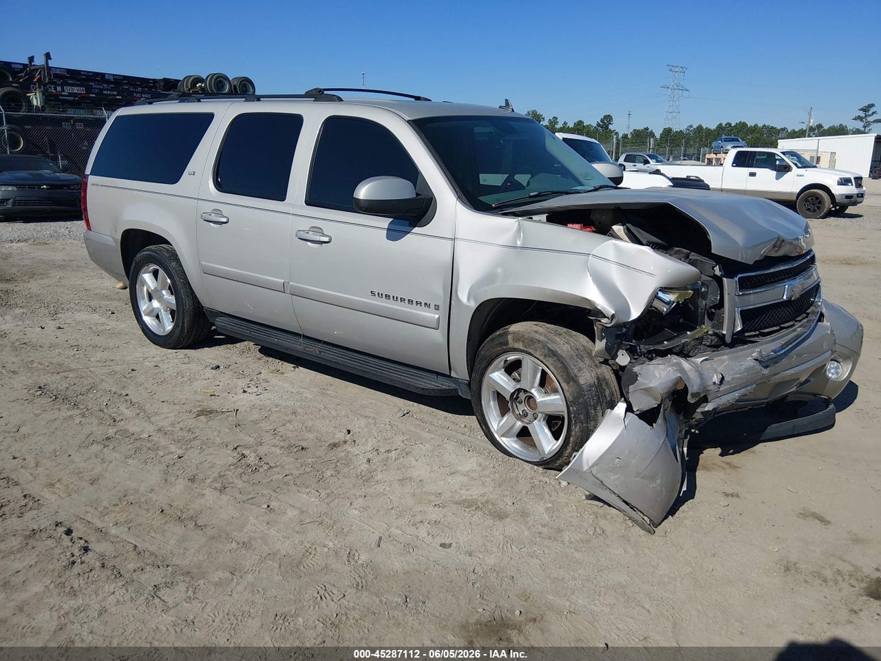 1GNFC16077J****** · 2007 CHEVROLET SUBURBAN 1500 LTZ