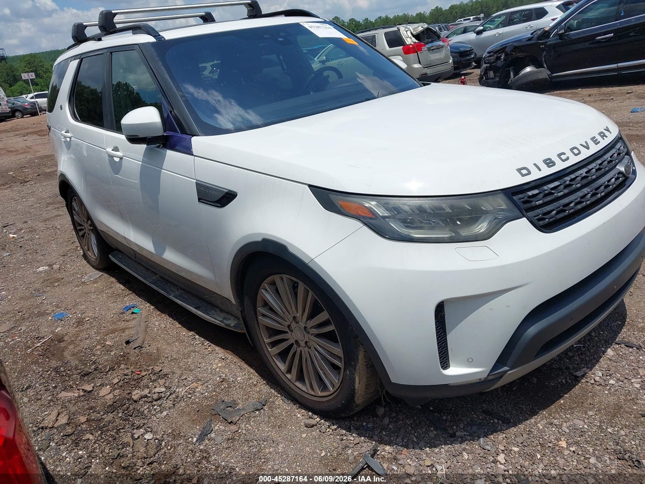 SALRRBBK9HA****** · 2017 LAND ROVER DISCOVERY HSE