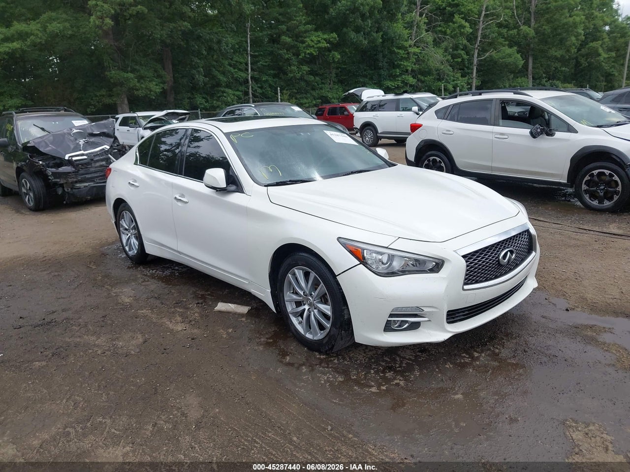 JN1BV7AR2FM****** · 2015 INFINITI Q50 PREMIUM