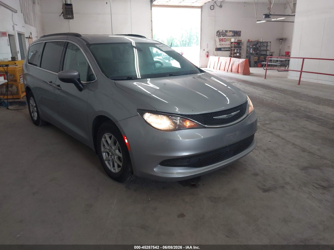 2C4RC1DG1MR****** · 2021 CHRYSLER VOYAGER LXI