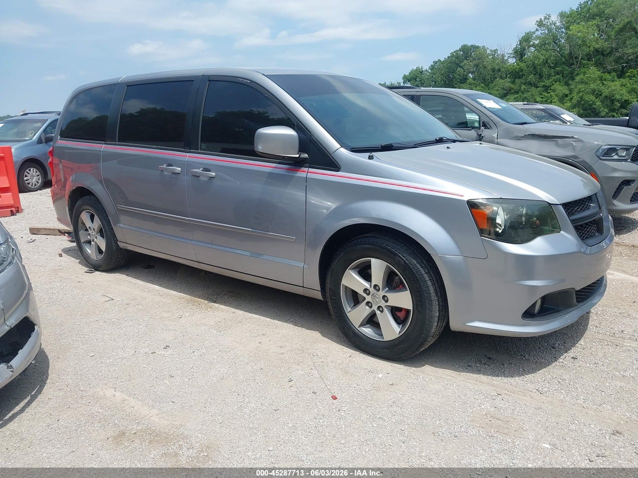 2C4RDGEG2ER****** · 2014 DODGE GRAND CARAVAN R/T