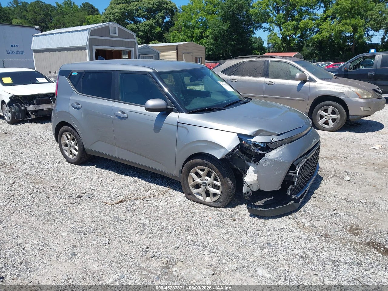 KNDJ23AU3P7****** · 2023 KIA SOUL LX