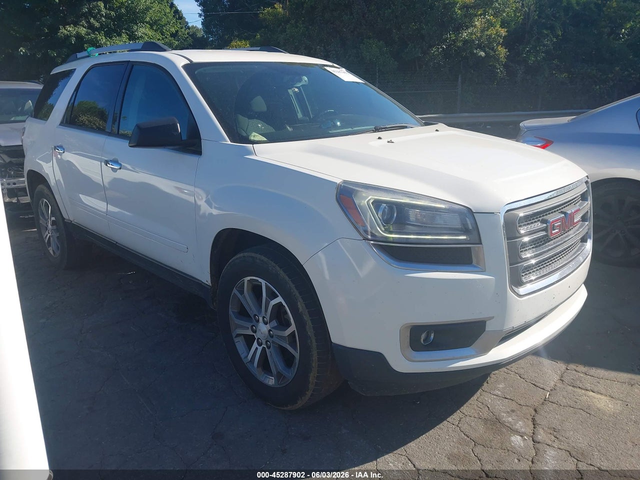 1GKKRPKD9FJ****** · 2015 GMC ACADIA SLE-2