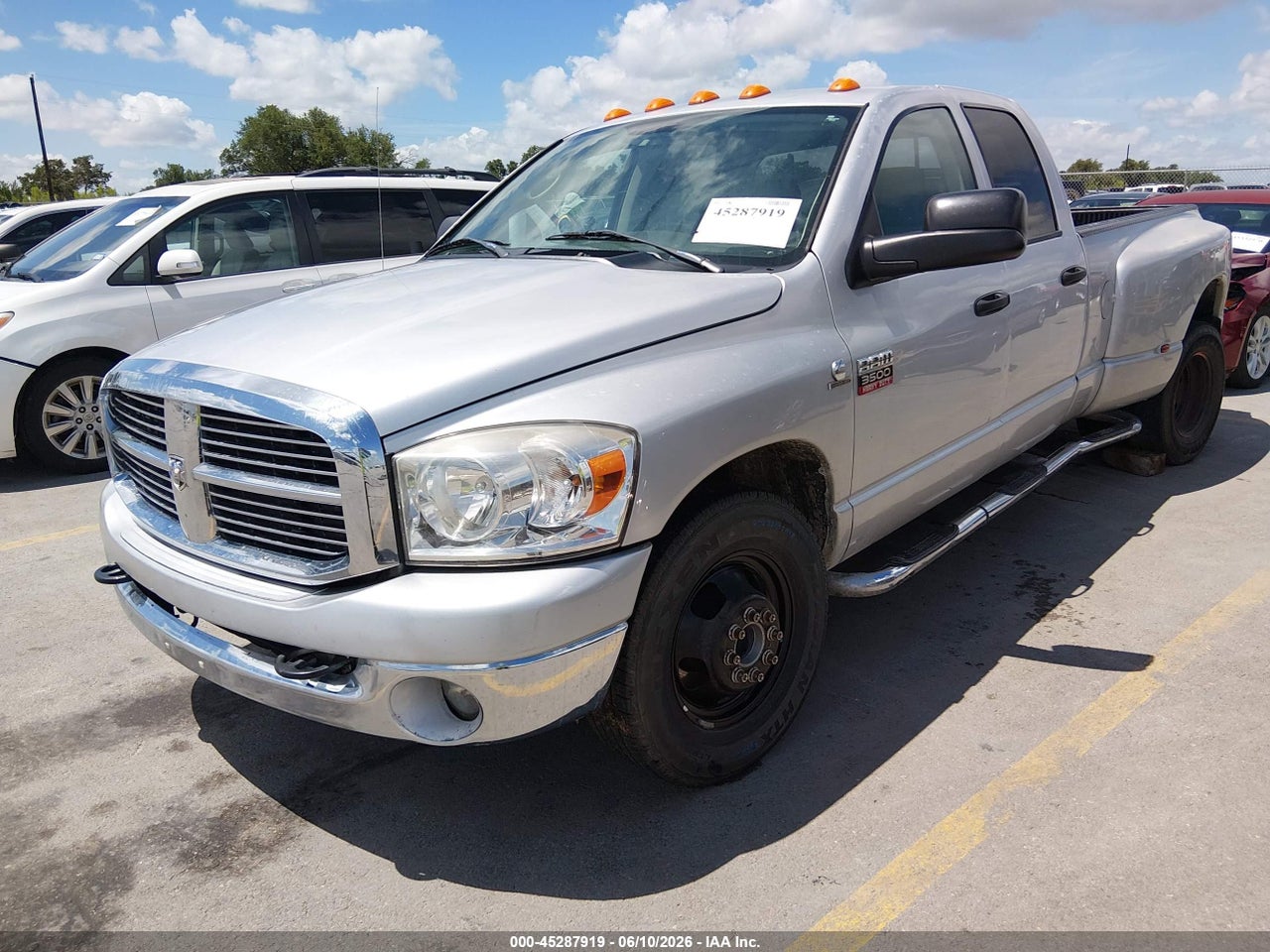 2008 DODGE RAM 3500 SLT · 2/4