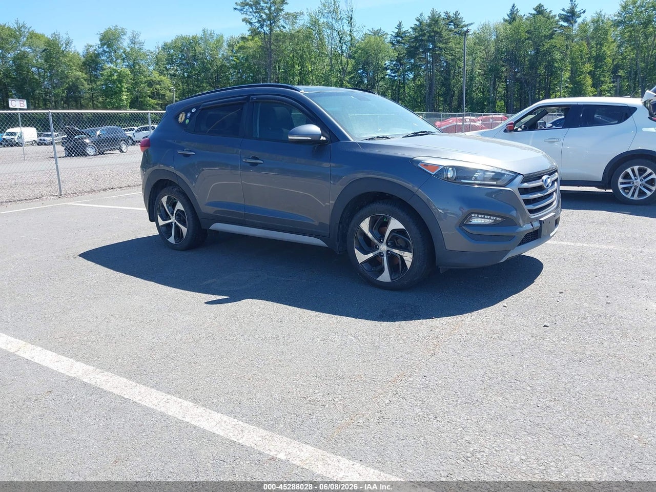 KM8J3CA22JU****** · 2018 HYUNDAI TUCSON VALUE