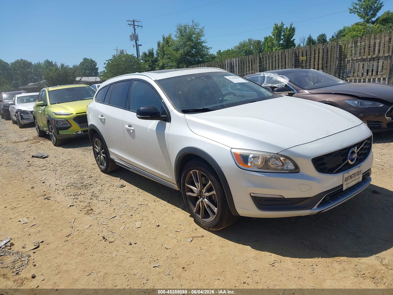 YV4612HK5G1****** · 2016 VOLVO V60 CROSS COUNTRY T5