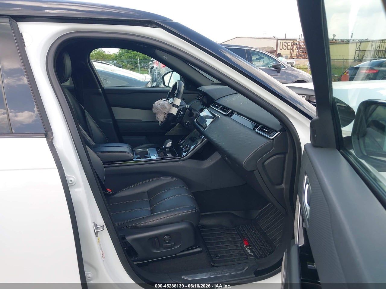 2021 LAND ROVER RANGE ROVER VELAR P250 R-DYNAMIC S · 5/11