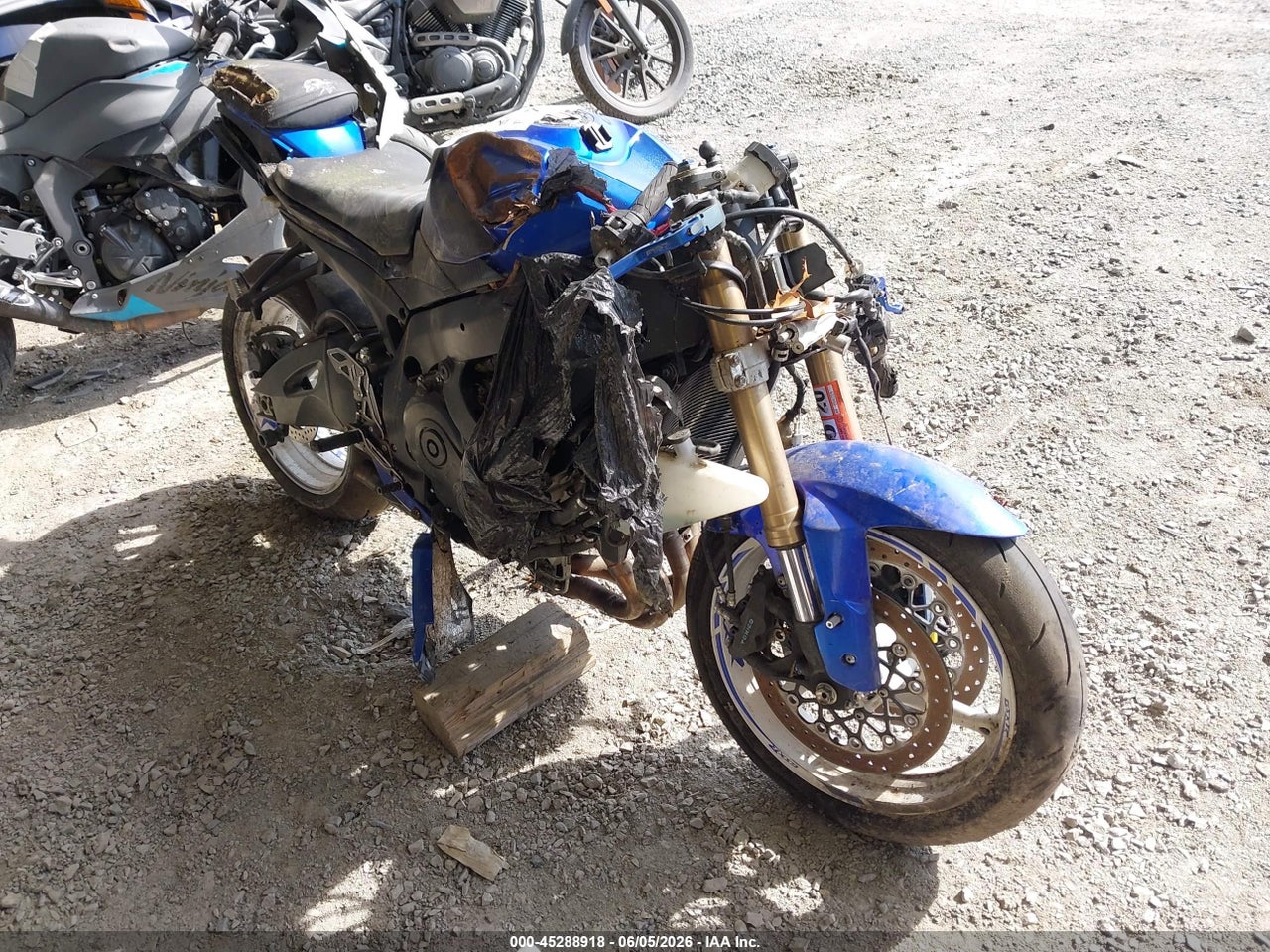 JS1GN7EA292****** · 2009 SUZUKI GSX-R600
