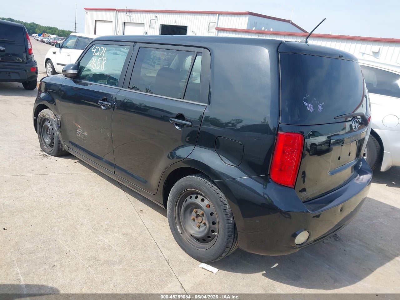 2009 SCION XB   · 3/11