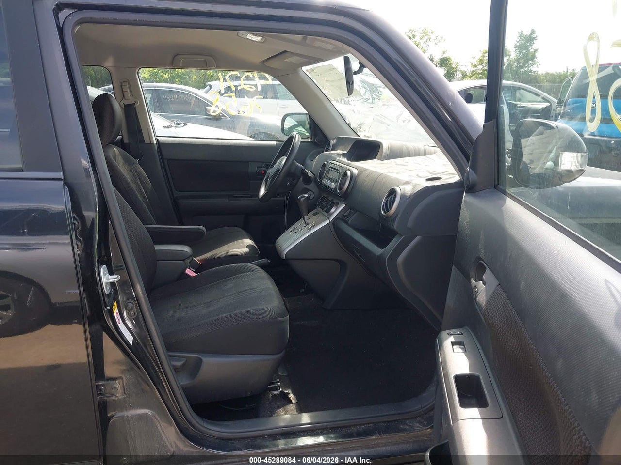 2009 SCION XB   · 5/11