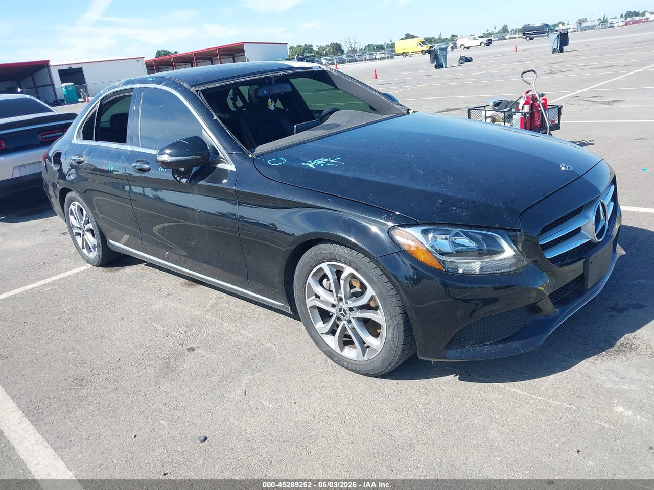 55SWF4JB2JU****** · 2018 MERCEDES-BENZ C 300