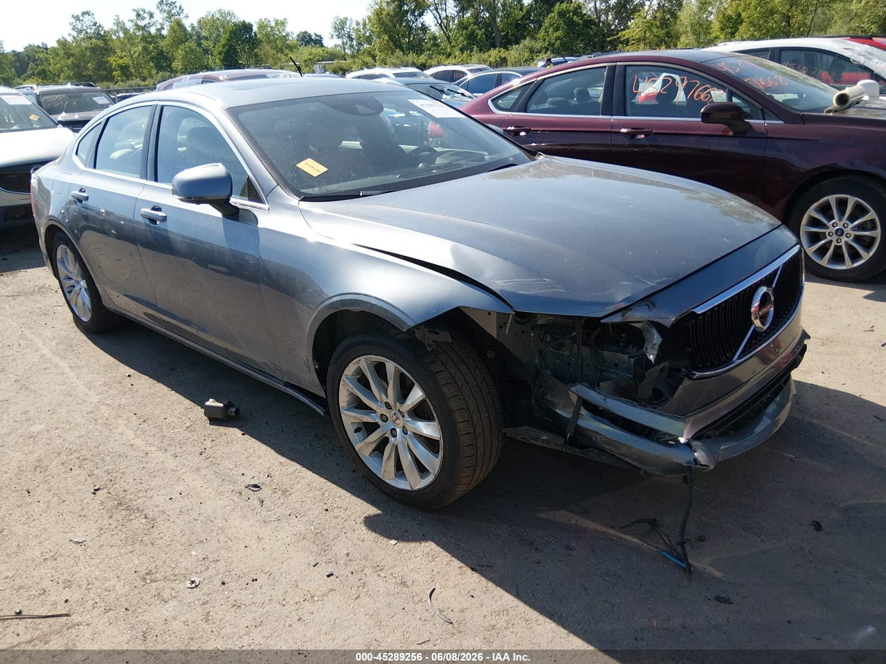 YV1A22MK3H1****** · 2017 VOLVO S90 T6 MOMENTUM