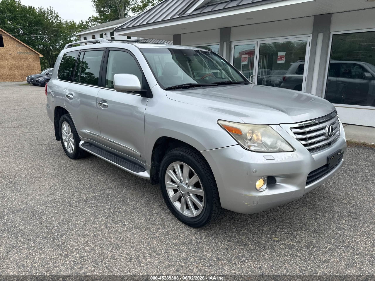 JTJHY00WX84****** · 2008 LEXUS LX 570