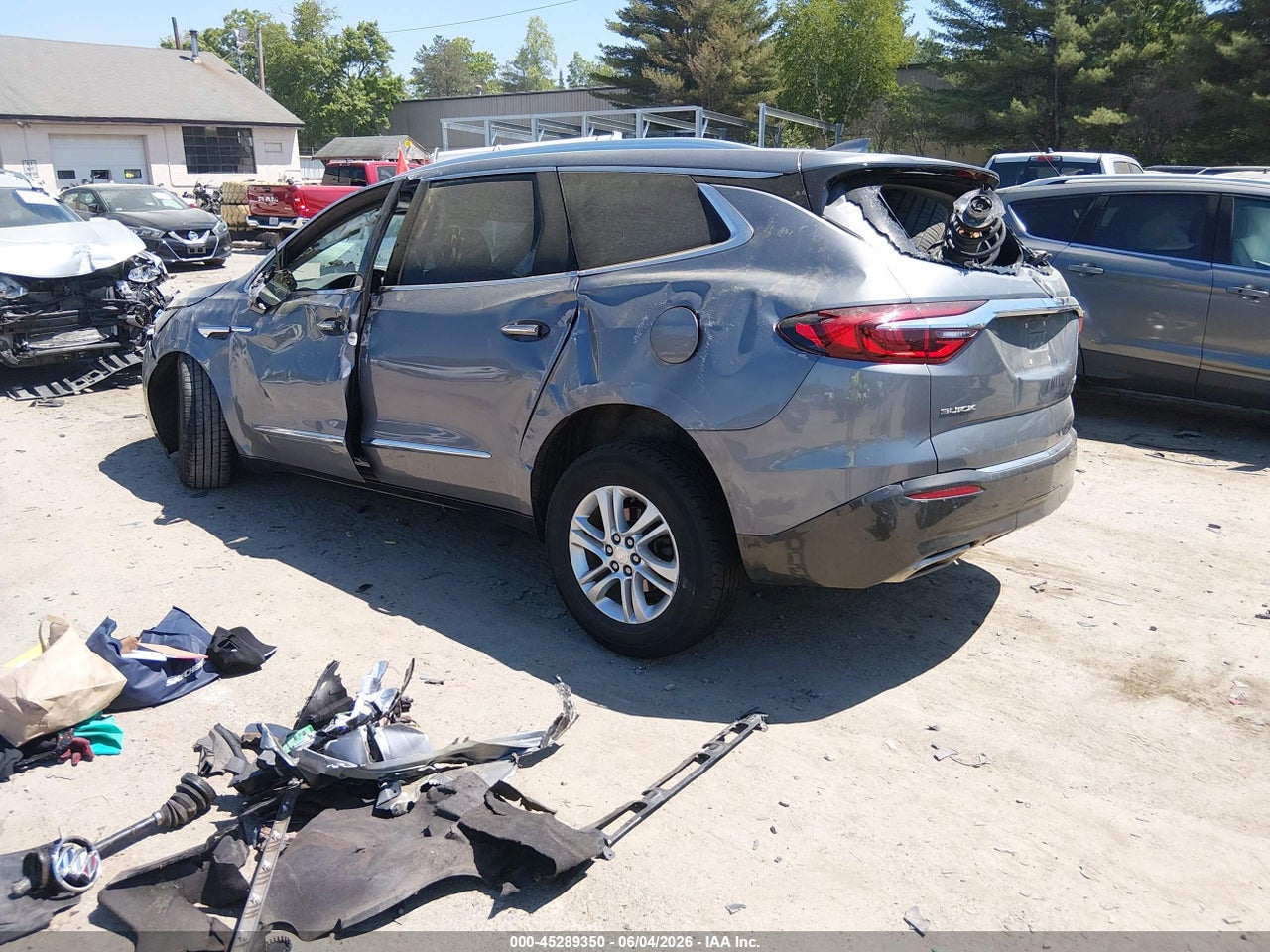 2018 BUICK ENCLAVE ESSENCE · 3/11