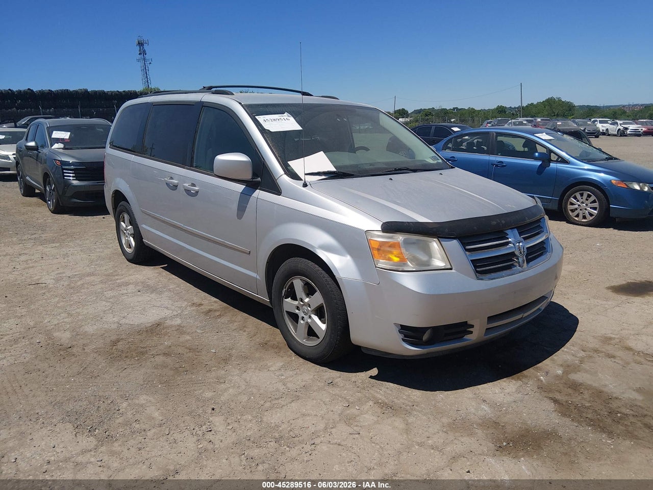 2D4RN5DX0AR****** · 2010 DODGE GRAND CARAVAN SXT