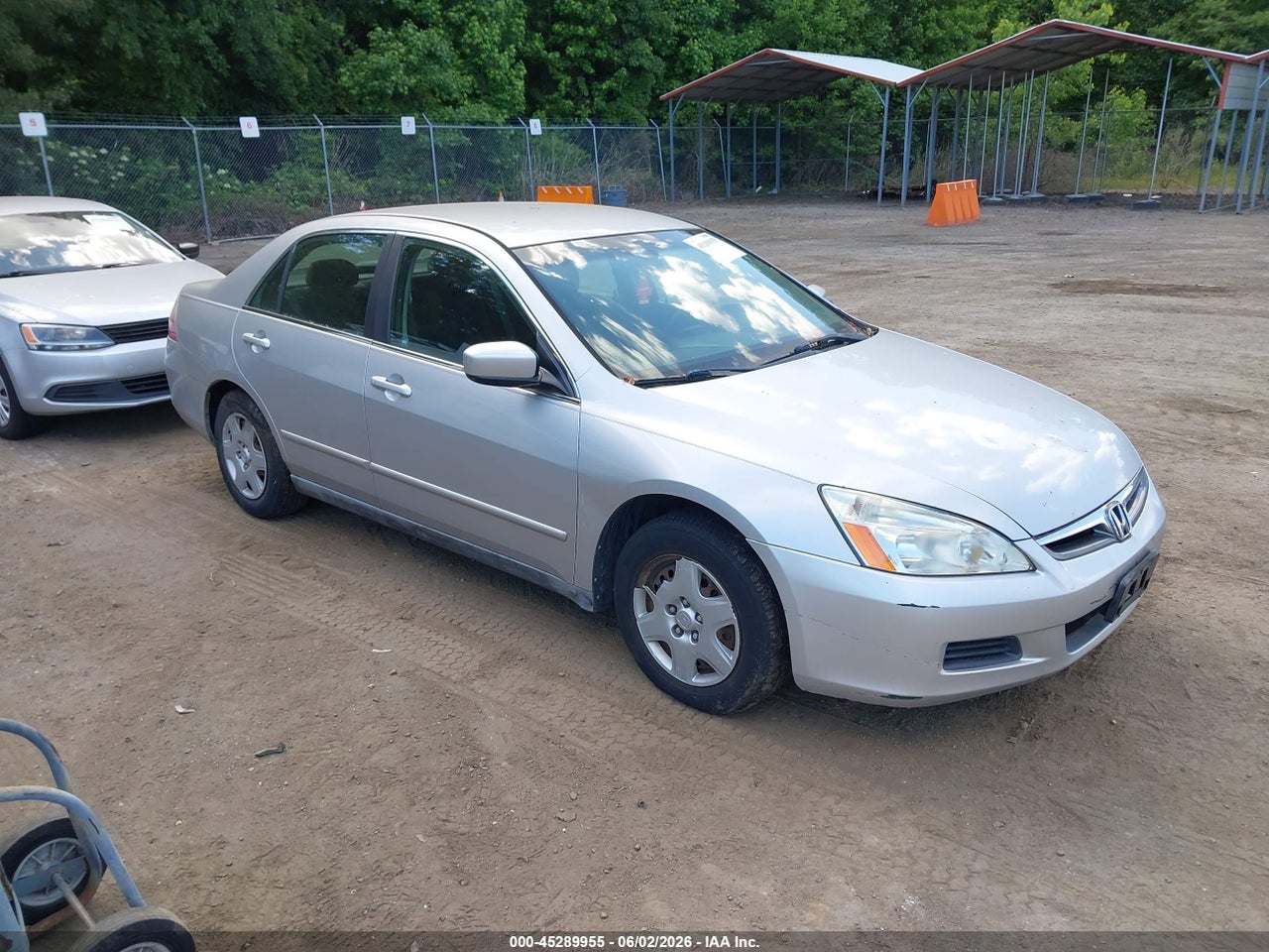 1HGCM56446A****** · 2006 HONDA ACCORD 2.4 LX