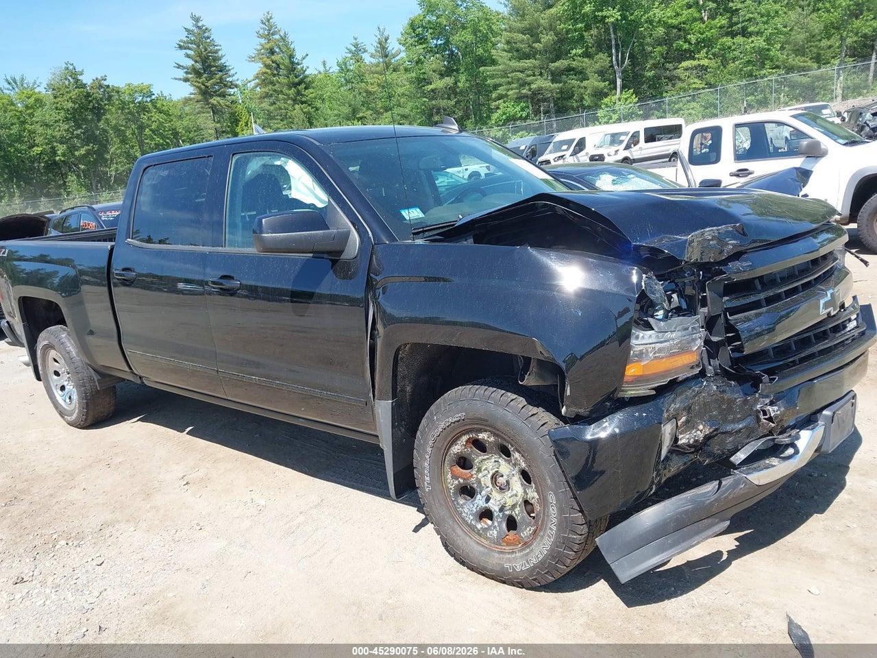1GCUKREC3JF****** · 2018 CHEVROLET SILVERADO 1500 2LT