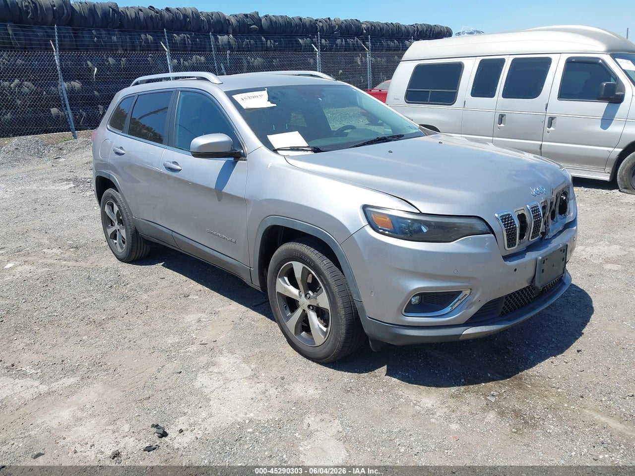 1C4PJMDN4KD****** · 2019 JEEP CHEROKEE LIMITED 4X4