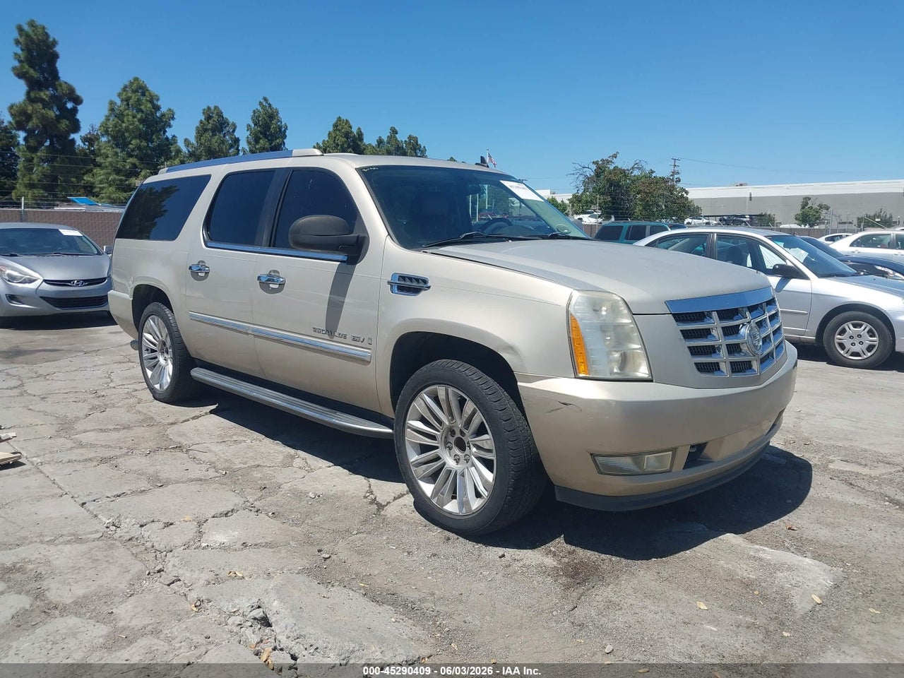 1GYFC66898R****** · 2008 CADILLAC ESCALADE ESV STANDARD
