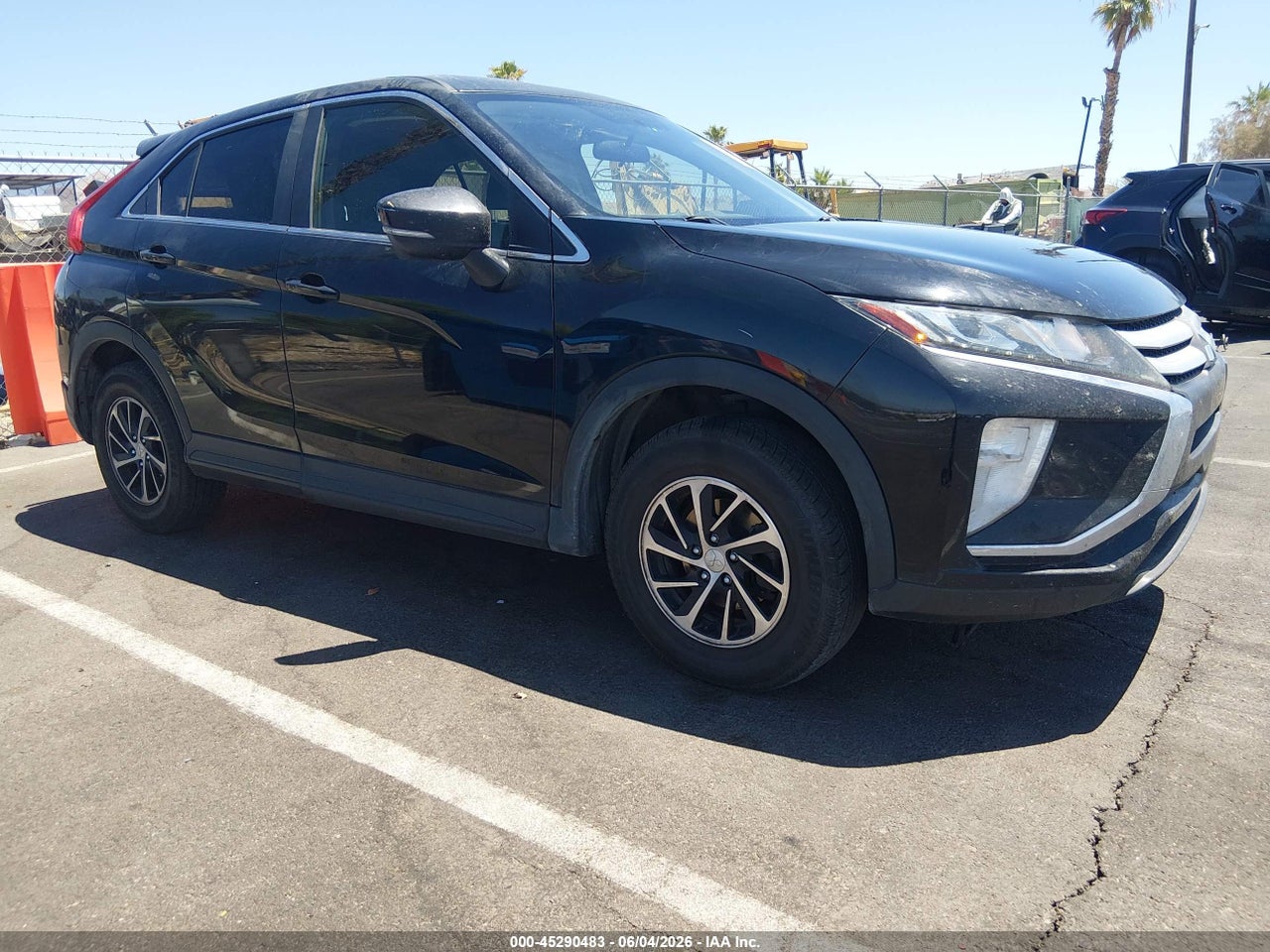 JA4AT3AA6LZ****** · 2020 MITSUBISHI ECLIPSE CROSS ES 1.5T AWC